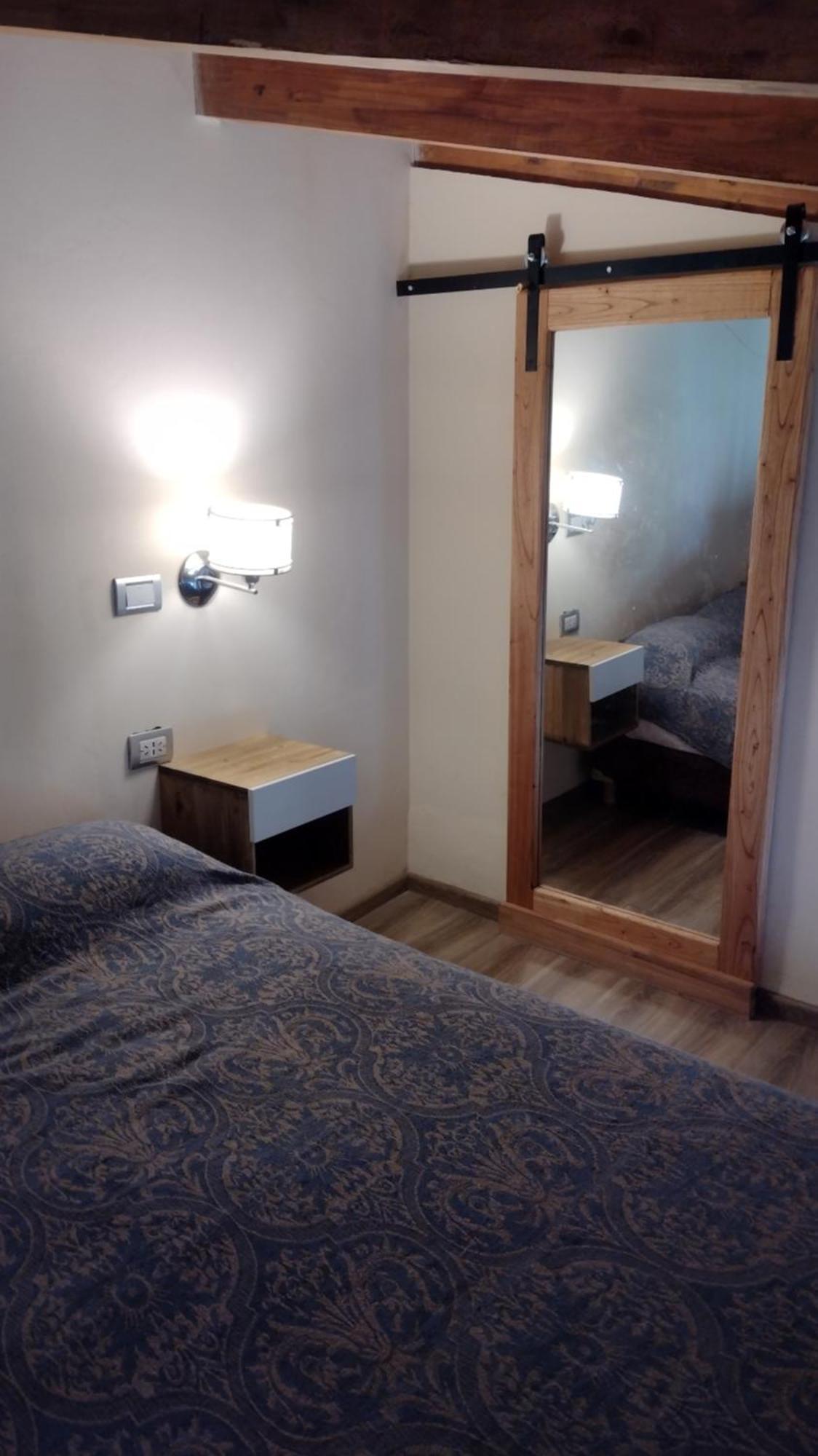 Laguna De Los Cisnes Perito Moreno Habitación foto